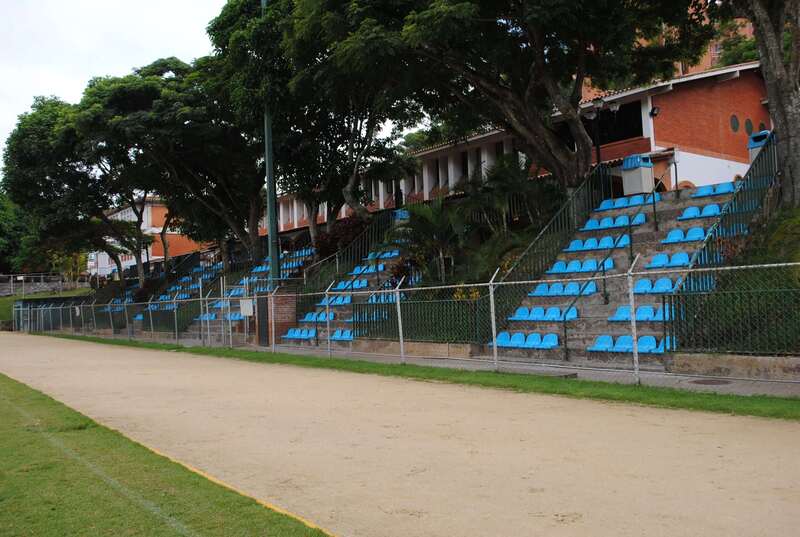 Los Arcos instalaciones
